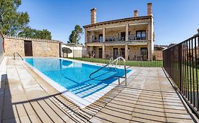 Apartamentos rurales Posada de Monfragüe con jacuzzi
